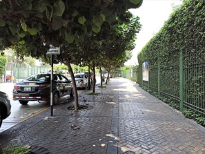 Parking - Eral Apartments Parque 1 (Lima)