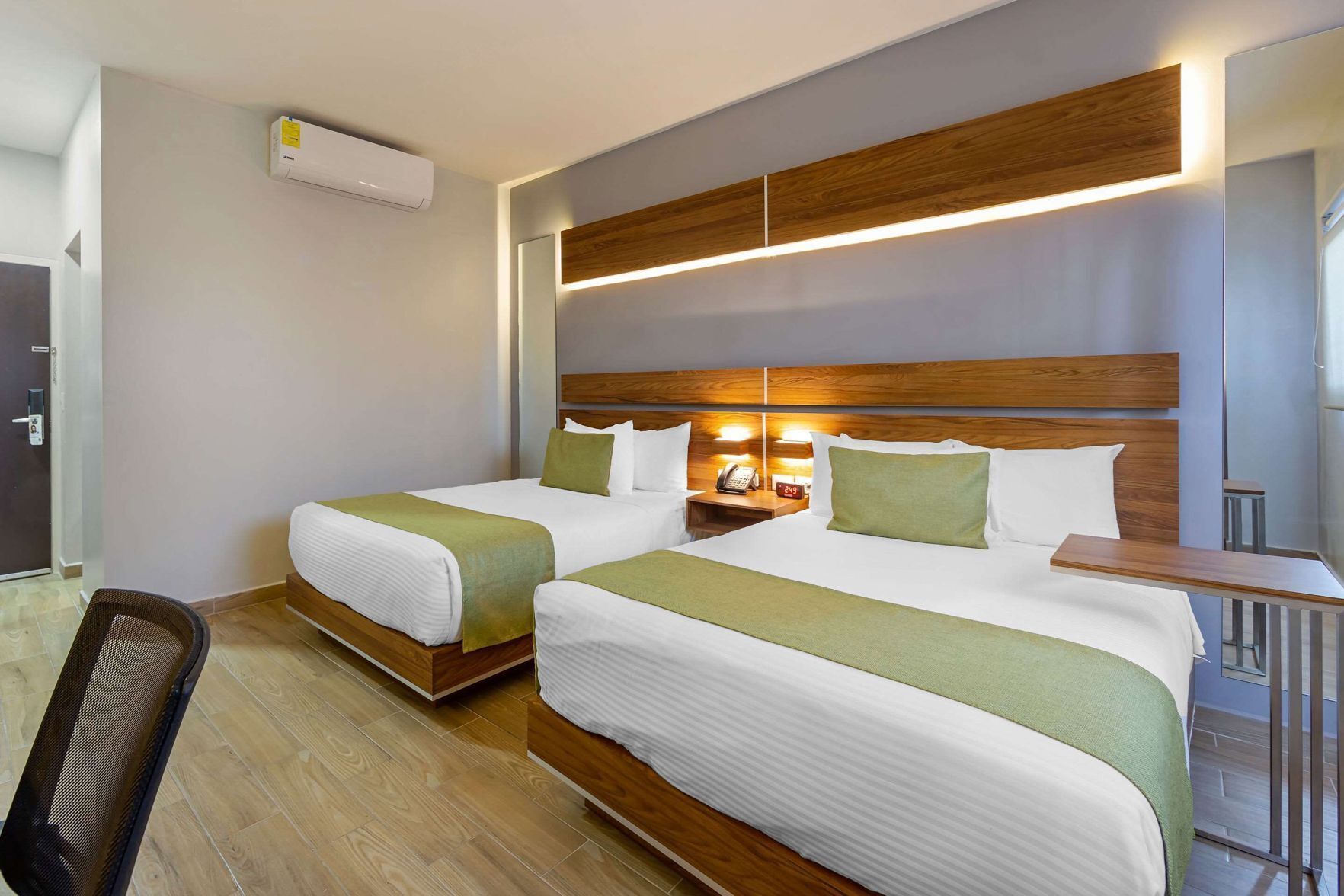 Premium bedding, in-room safe, desk, laptop workspace