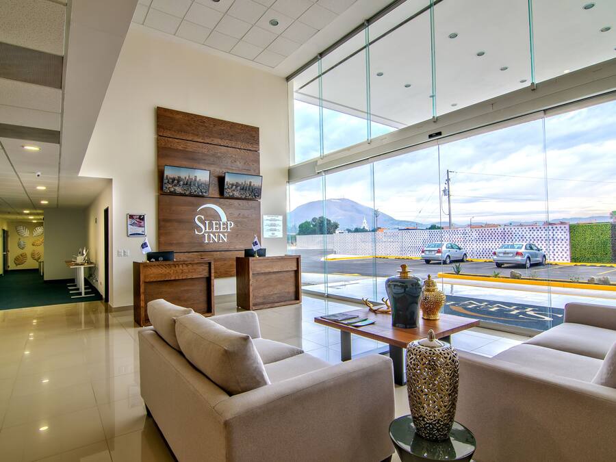 Check-in/check-out kiosk