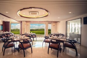 Restaurant - Comfort Inn Benaras (Varanasi)