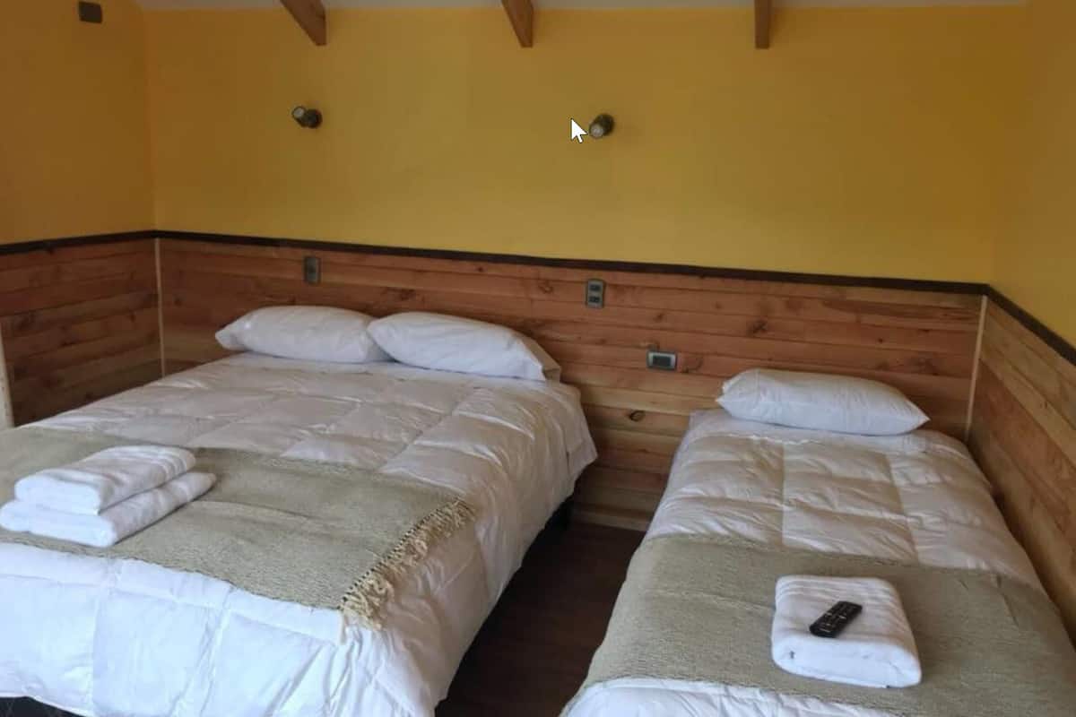 2 Schlafzimmer, Bügeleisen/Bügelbrett, kostenlose Babybetten