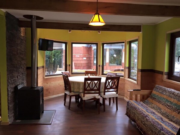 Essbereich im Zimmer