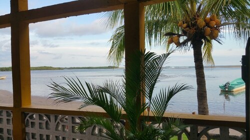 Hotel La Barca De Oro - Hostel