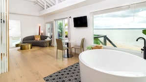 グランド スイート キングベッド 1 台 浴槽 ベイビュー (Beach Front suite 2)