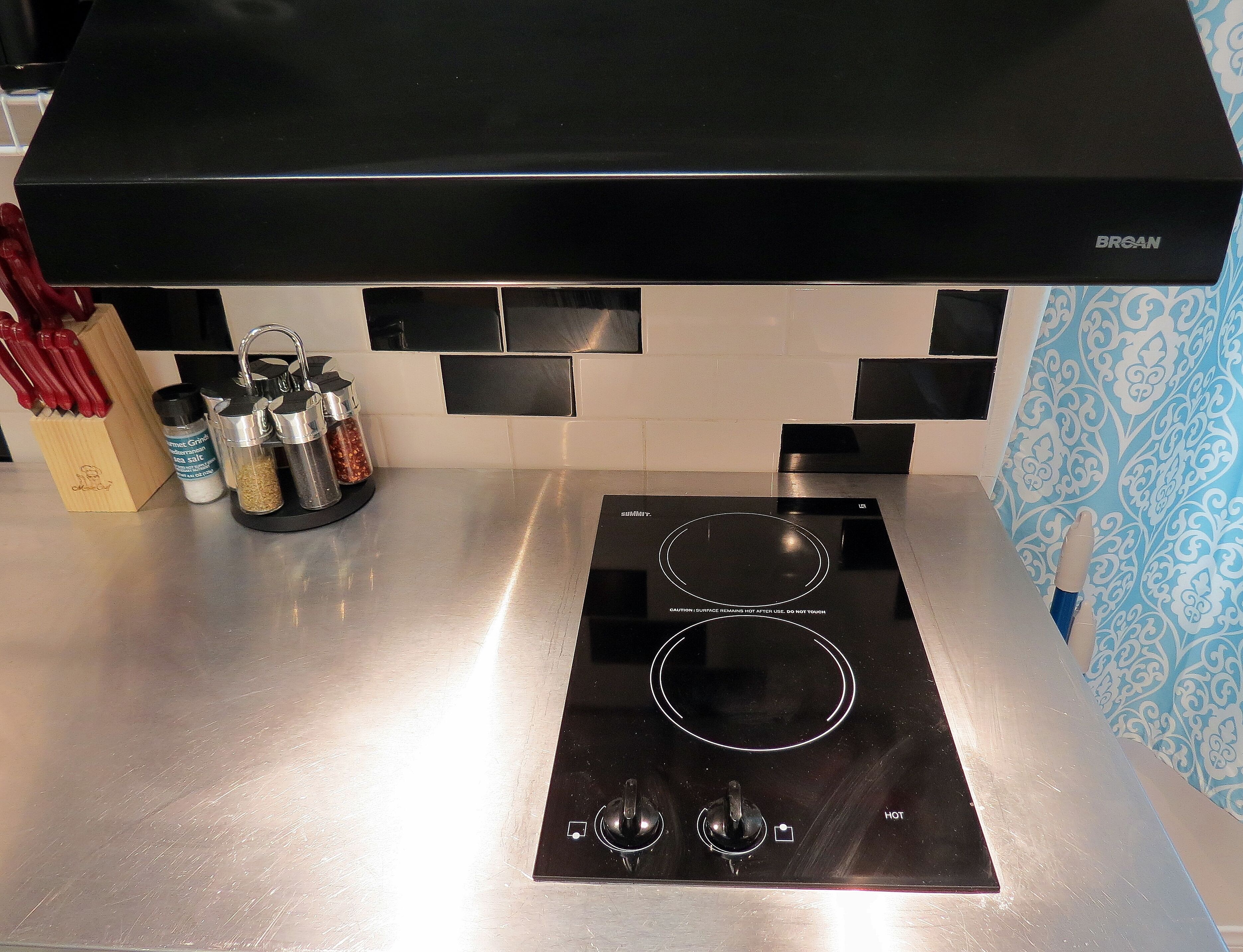 ثلاجة، ميكروويف، فرن، موقد طهي مسطح