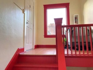 Interior - Large 1br Apartment Downtown w/parking (Melbourne)