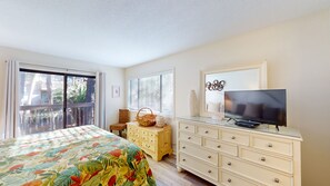2 bedrooms, iron/ironing board, internet, bed sheets