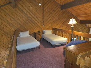 3 bedrooms - Snowcreek Resort Vacation Rentals 456 Snowcreek Road (Mammoth Lakes)