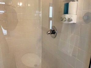Dusche, Haartrockner