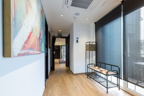 Standard Shared Dormitory, Mixed Dorm | Living area | Flat-screen TV - Airhostel (El Prat de Llobregat)