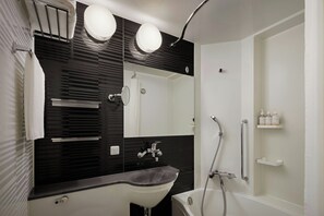 Duschwanne, Komfortbadewanne, kostenlose Toilettenartikel, Haartrockner