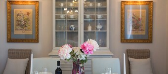 LUXURY NEW APARTMENT- PARKING AND GARDEN PRIVATE-VERY CLOSE WALLS OF LUCCA-WIFI