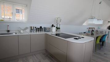 Fridge, microwave, oven, dishwasher