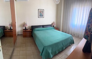 2 camere, ferro/asse da stiro, Wi-Fi, lenzuola