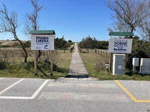 Property grounds - Villa in Torre del Lago /Viareggio a stone's throw from the lake theater near the Sea (Torre del Lago Puccini)