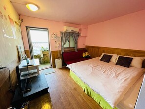 書桌、遮光布/窗簾、折疊床/加床