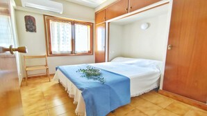 Room - VACAY L'Escala - Apartamento Tropicana (L'ESCALA)