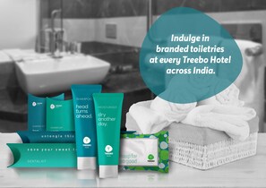 Shower, free toiletries, towels, soap - Treebo Blue Moon Powai (Mumbai)