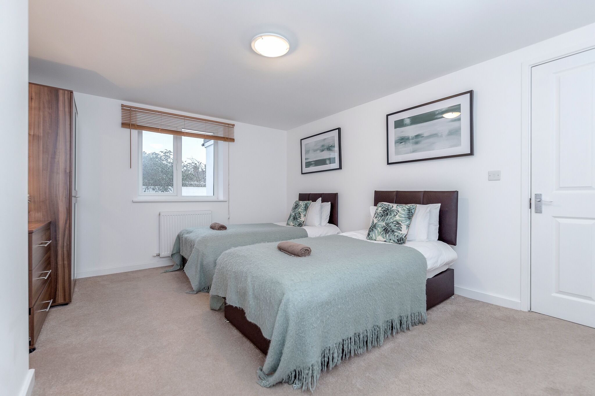 2 bedrooms, Egyptian cotton sheets, free Internet