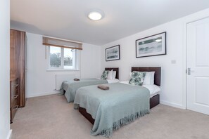 2 bedrooms, Egyptian cotton sheets, free Internet