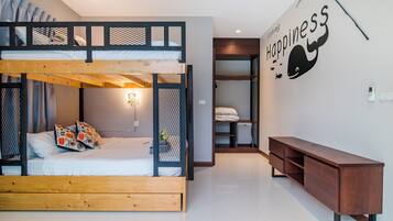 3 Bedrooms Villa | 3 bedrooms, desk, free WiFi