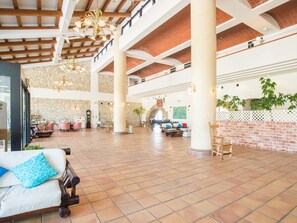 Lobby - Resort Hotel Umibenokajuen (Konan)