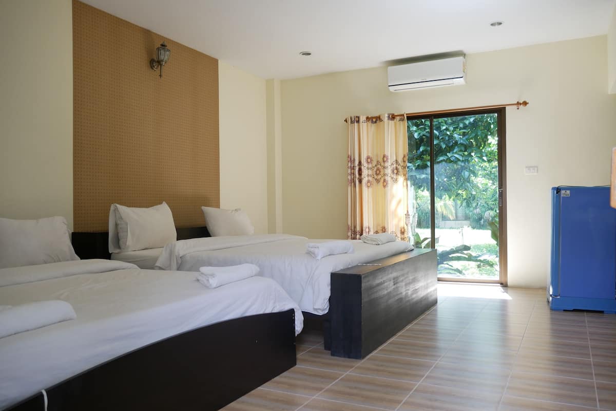 Quadruple Room with Garden view  | 免費無線上網