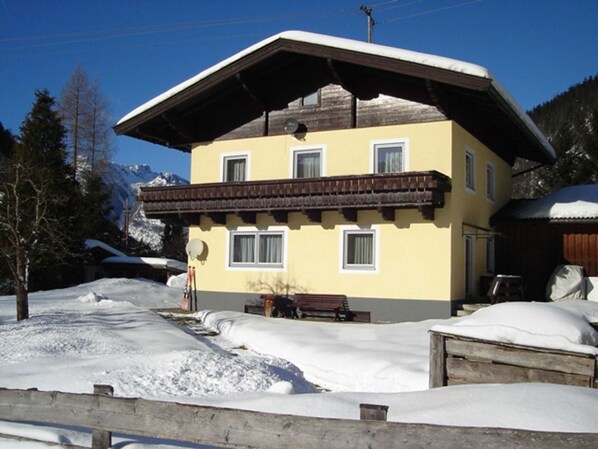 Esterni