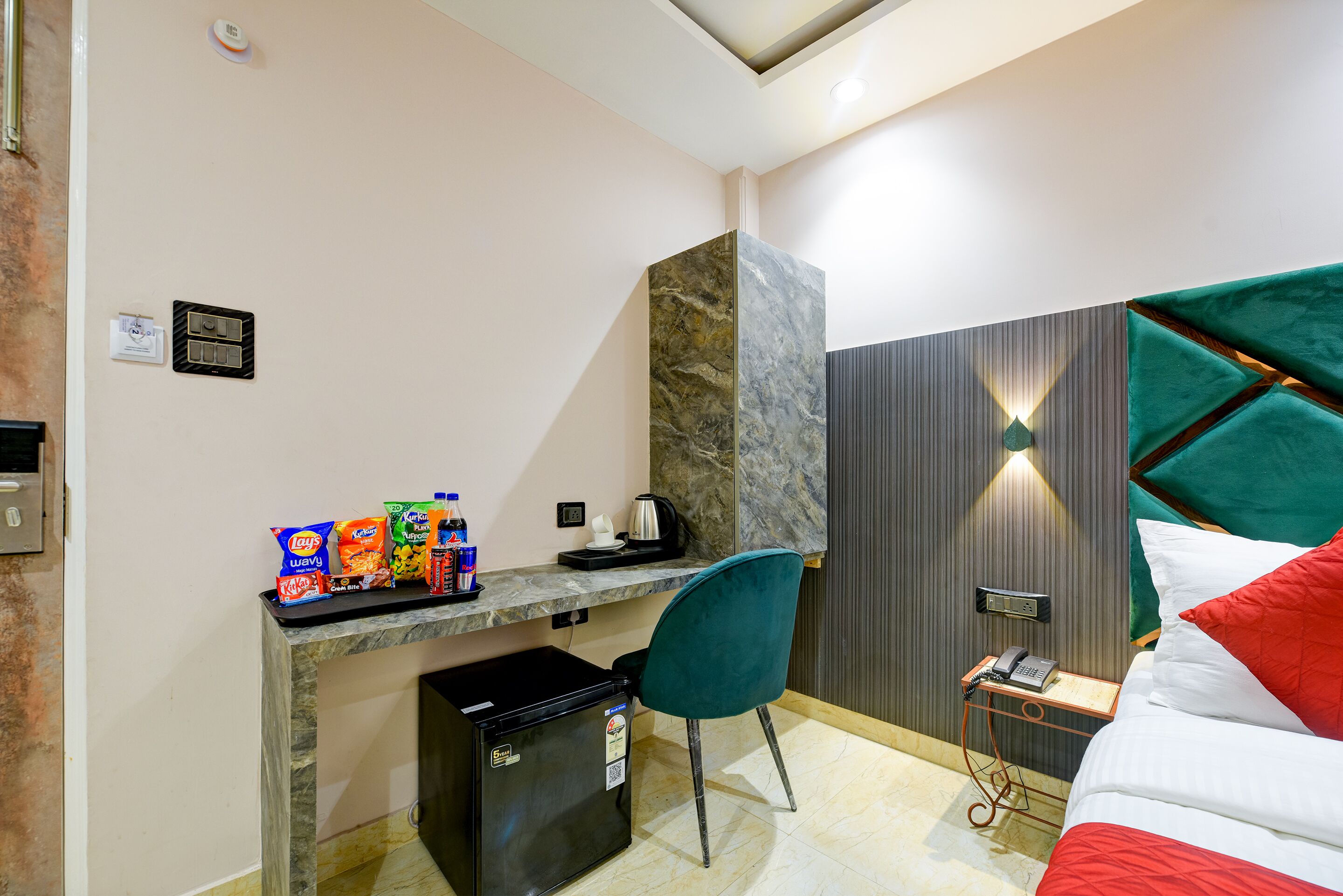 Foto - Hotel Pearl Plaza - In City Centre Connaught Place & Walk IN NDLS Station