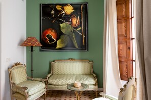 Junior Suite | Free minibar items, in-room safe, desk, iron/ironing board