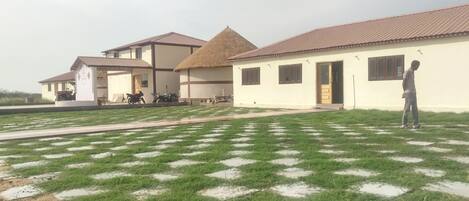 Façana frontal de l'allotjament