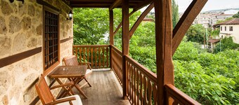 Kokkino Spiti Boutique Hotel