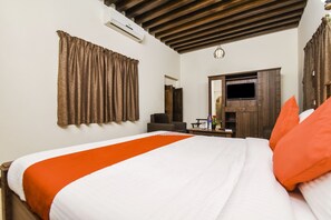 Deluxe Double , King | Minibar, in-room safe, iron/ironing board, free WiFi -  Capital O160 Lumbini Dream Garden Guest House LLC (Dubai)