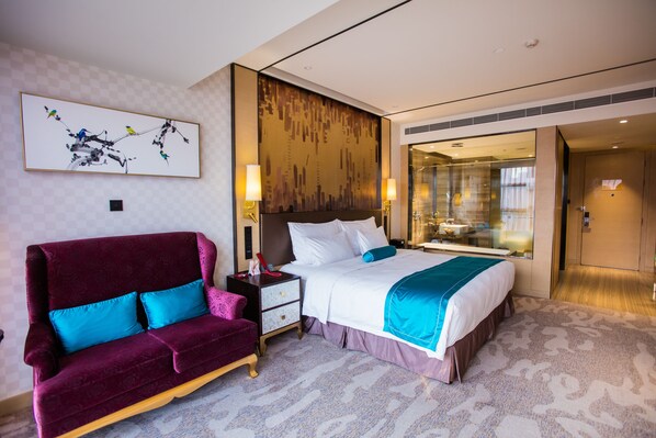 Executive Double Room | Down duvets, minibar, in-room safe, desk - Ximei Continental Hotel Shijiazhuang (Shijiazhuang)