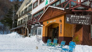 施設の正面