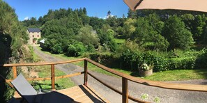 Property grounds - Authentic mill with feet in water (near the sea) (Le Vieux-Marché)