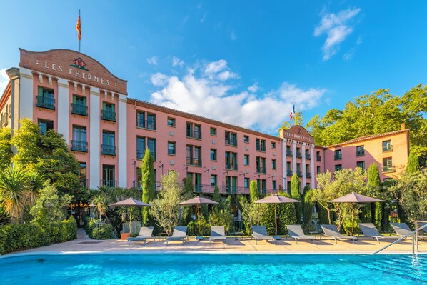 Front of property - Le Grand Hôtel (Molitg-les-Bains)