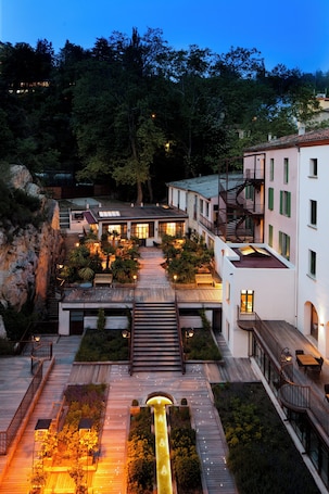 Front of property - evening/night. Le Grand Hôtel