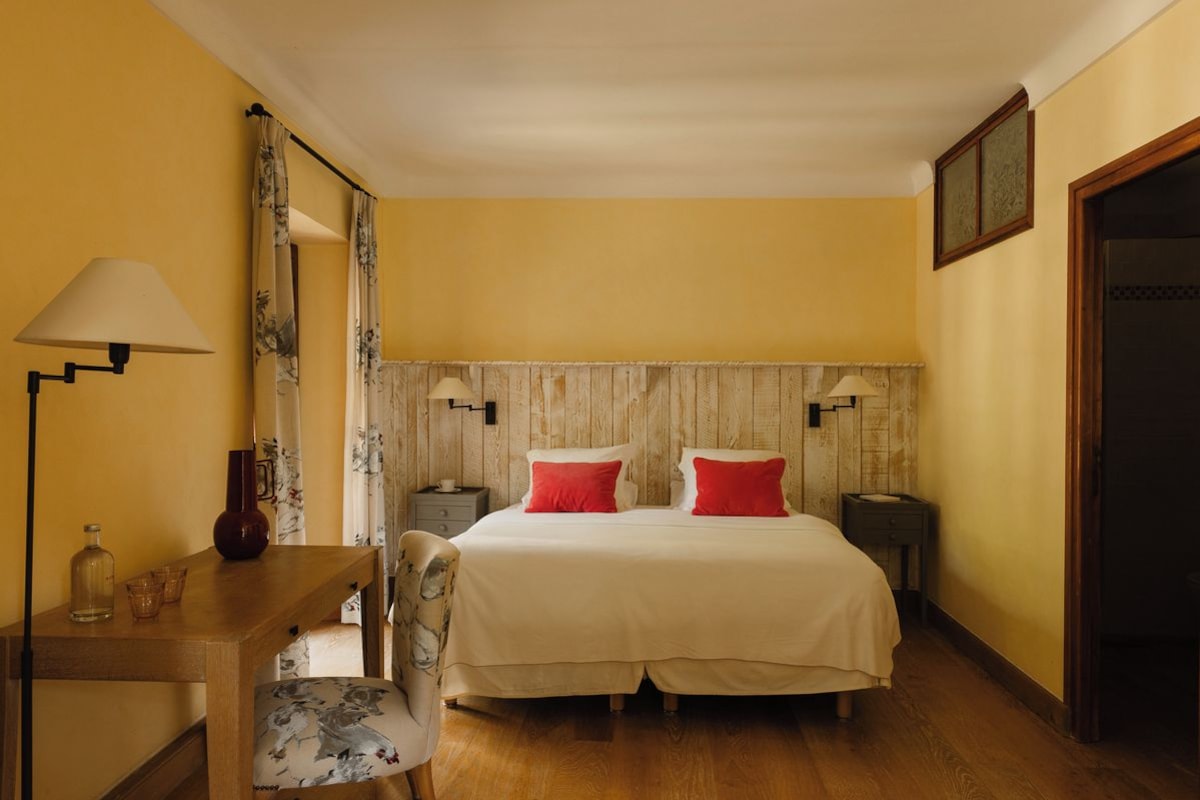 Deluxe Room (The Grand Hotel)