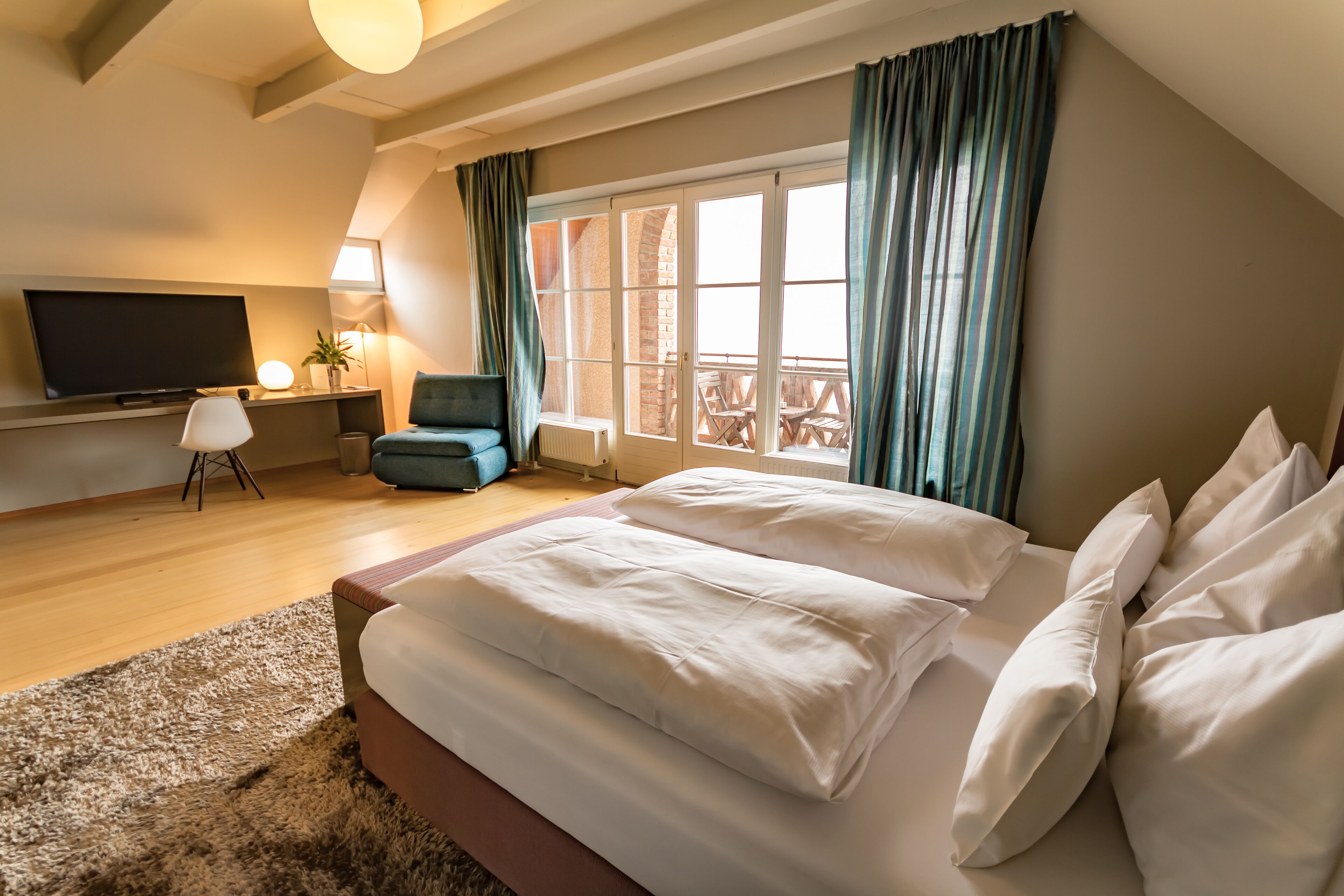 デラックス ダブルルーム (Jaglhof Room Deluxe) | リビング エリア | 薄型テレビ、床暖房