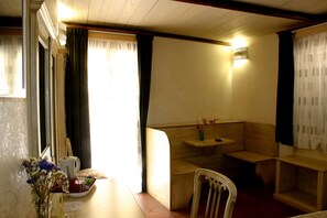 Deluxe-Doppel- oder -Zweibettzimmer, Balkon
