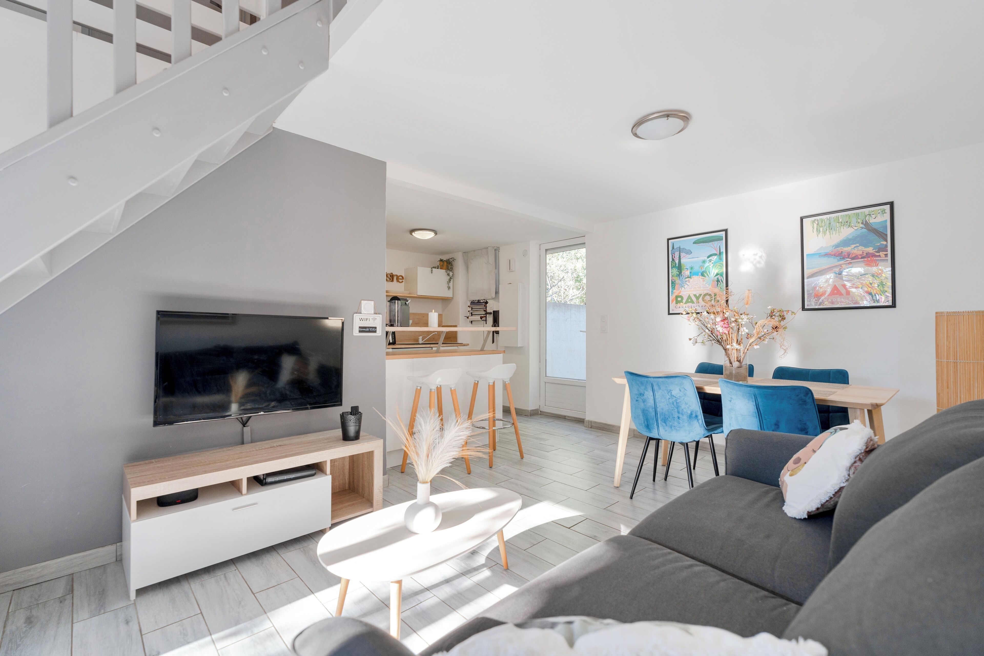 Televisie, boeken en een stereo