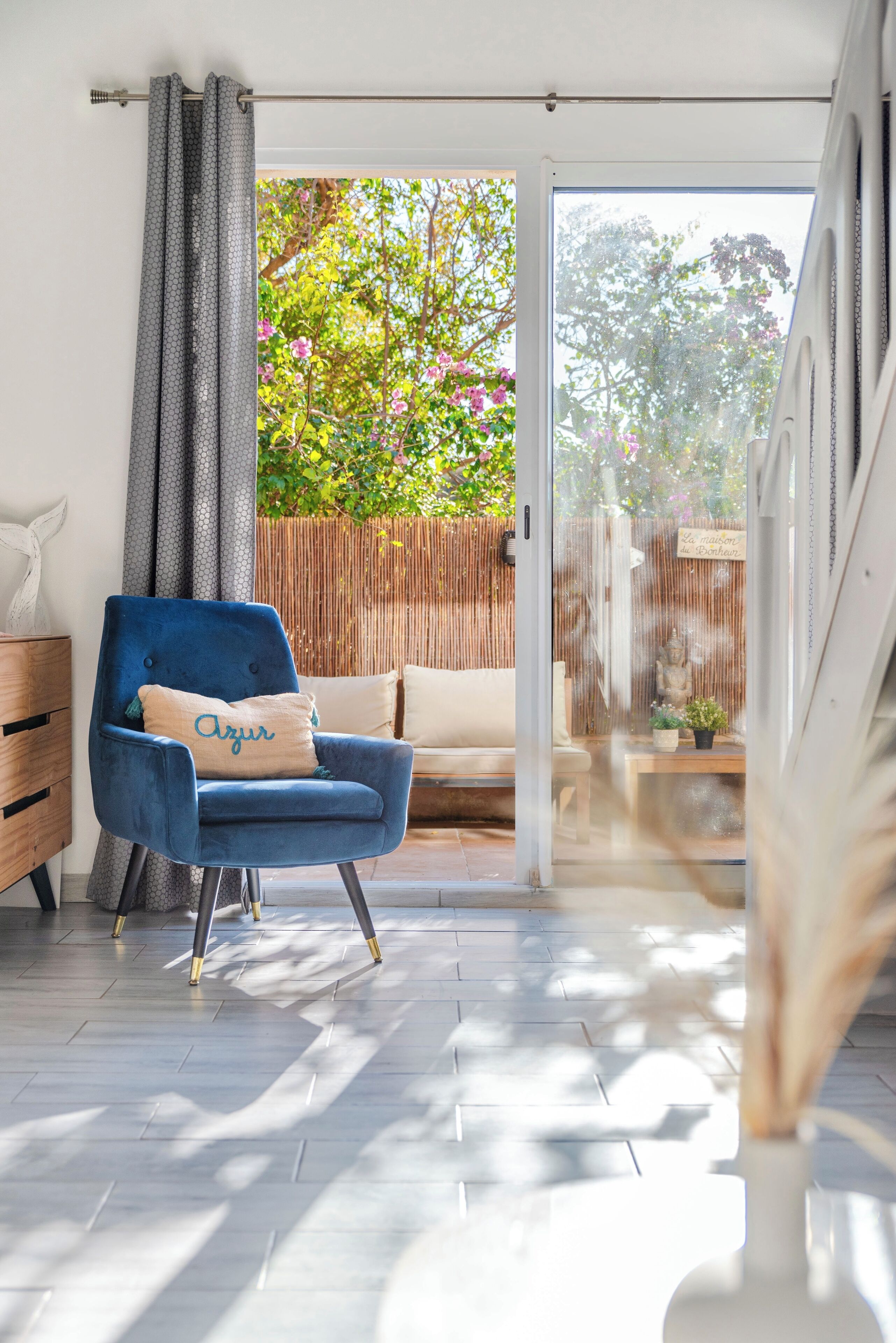 Televisie, boeken en een stereo