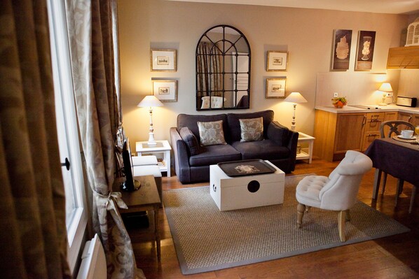 Een televisie en een dvd-speler