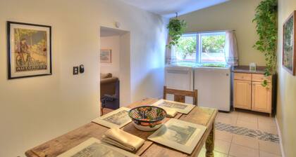 Old Town with private garden: quiet, spacious, CLEAN!