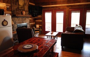 تلفزيون ذكي، مدفأة، ألعاب فيديو، مشغل دي في دي