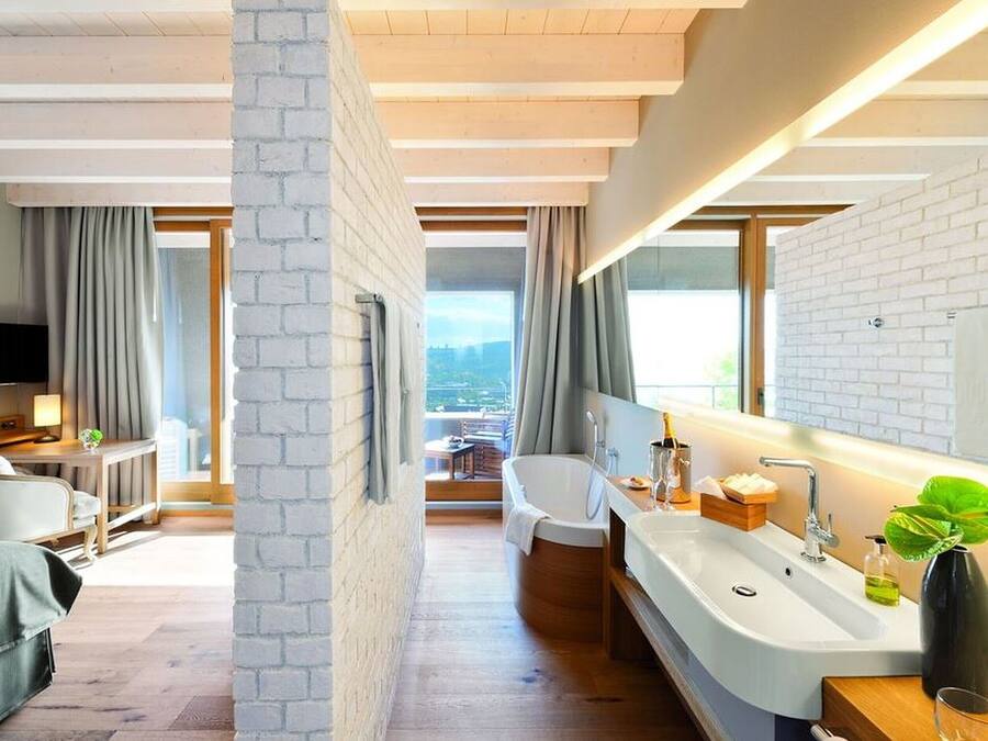 Dobbeltrom (Refugium Doppelzimmer 1) | Allergitestet sengetøy, safe på rommet og individuelt dekorert