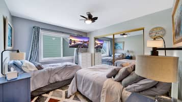 2 bedrooms, desk, iron/ironing board, free WiFi