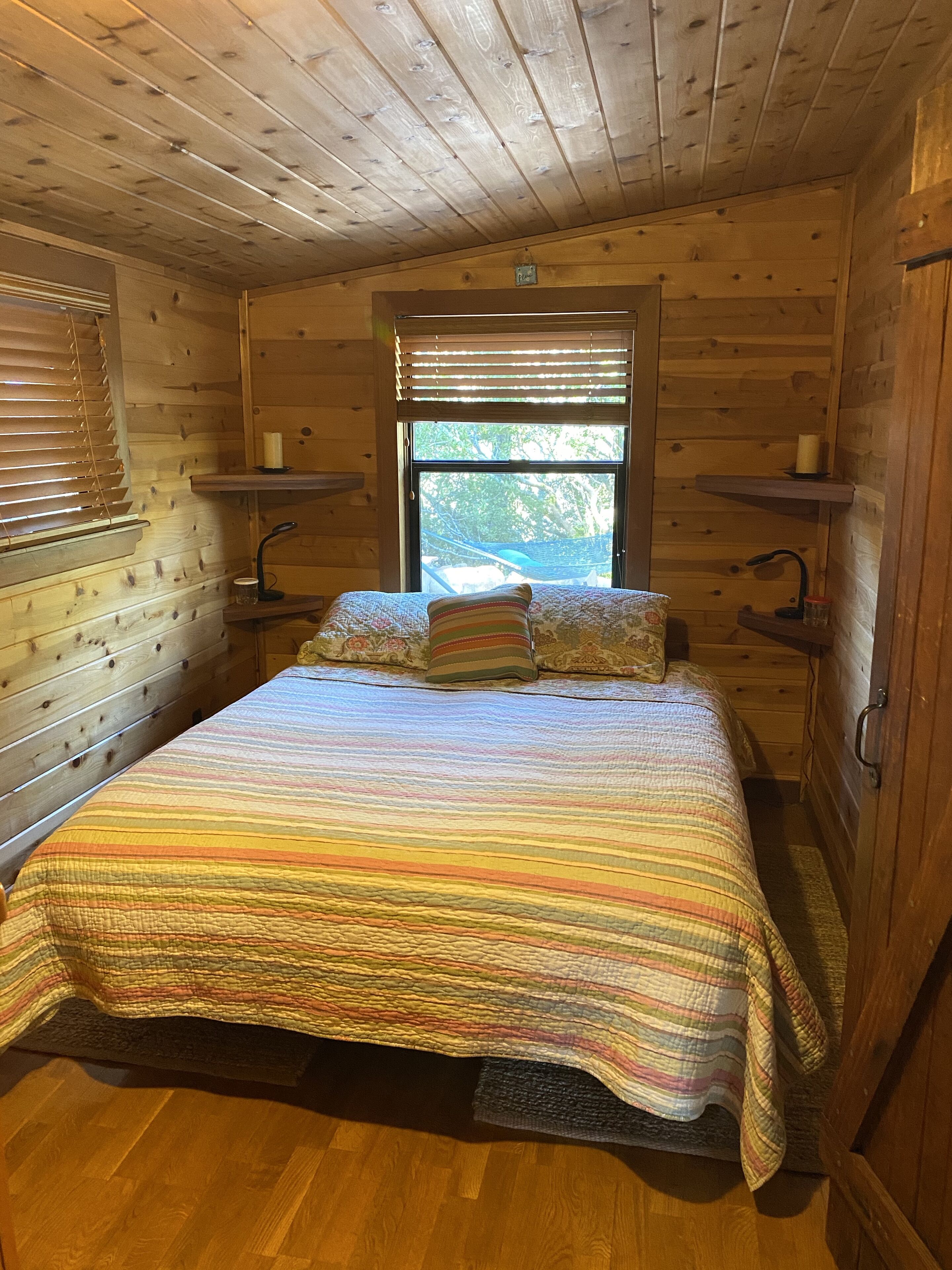 1 chambre, accès au Wi-Fi (inclus), literie fournie