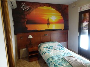 Chambre Double pour 1 personne | Lits bébé (gratuits), lits pliants/supplémentaires, Wi-Fi gratuit